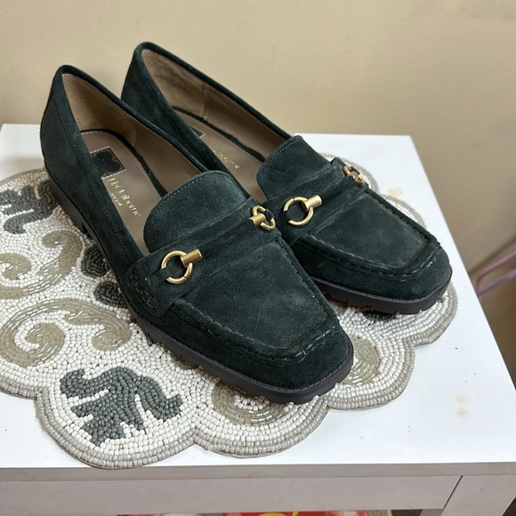 Emerald green suede Liz Claiborne loafers - Picture 8 of 10